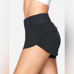 **SOLD** Outdoor Voices Hudson 2.5” Short- Size S, Black
